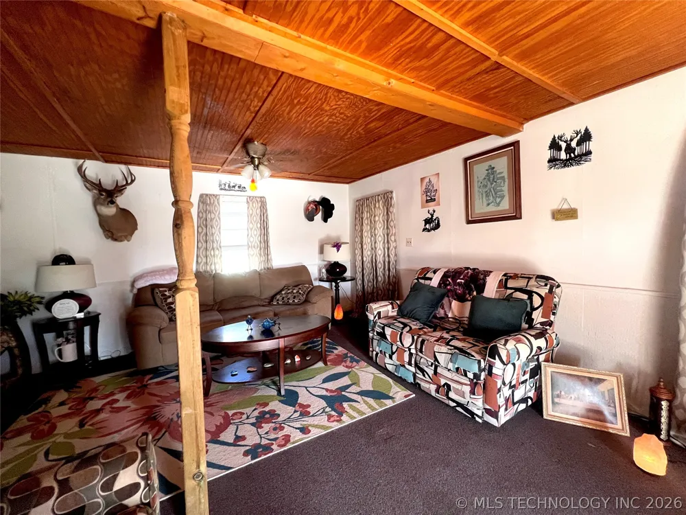 31 W 8th Street Kiowa, OK 74553