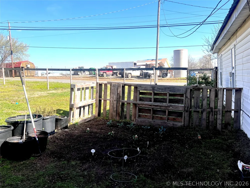 31 W 8th Street Kiowa, OK 74553