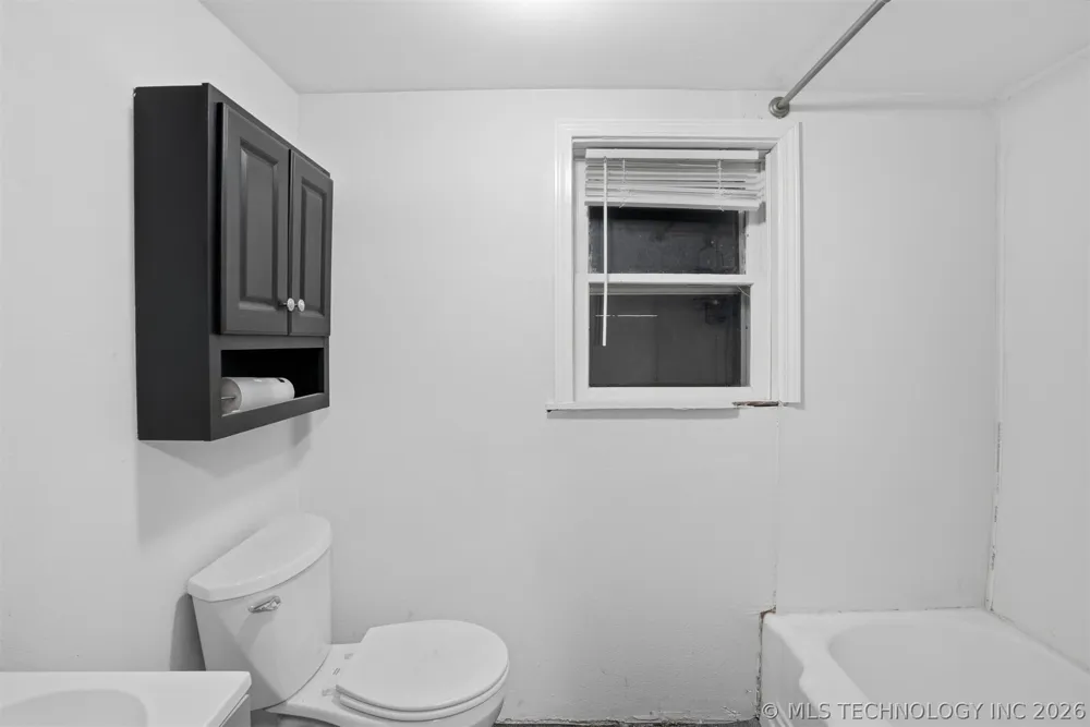 2131 Edgewood Circle Cushing, OK 74023