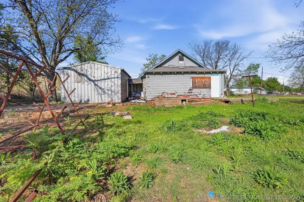2131 Edgewood Circle Cushing, OK 74023