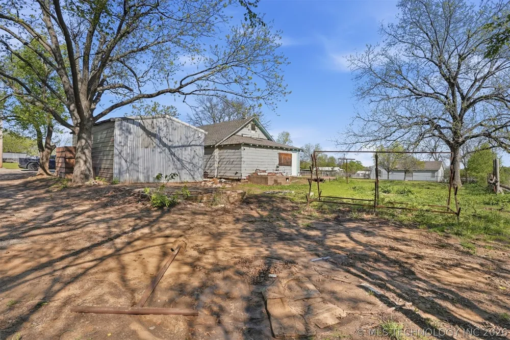 2131 Edgewood Circle Cushing, OK 74023