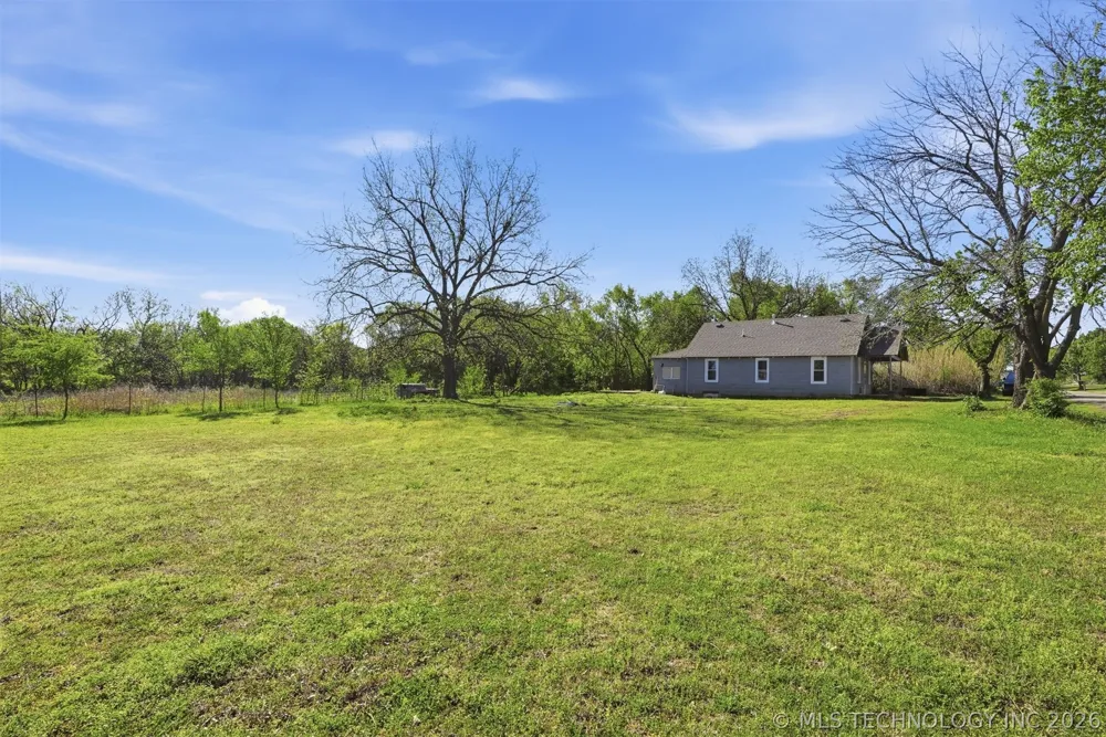 2131 Edgewood Circle Cushing, OK 74023