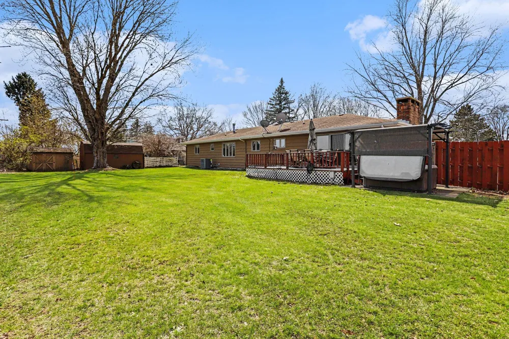 55019 Fisher Lake Road Park Township, MI 49093
