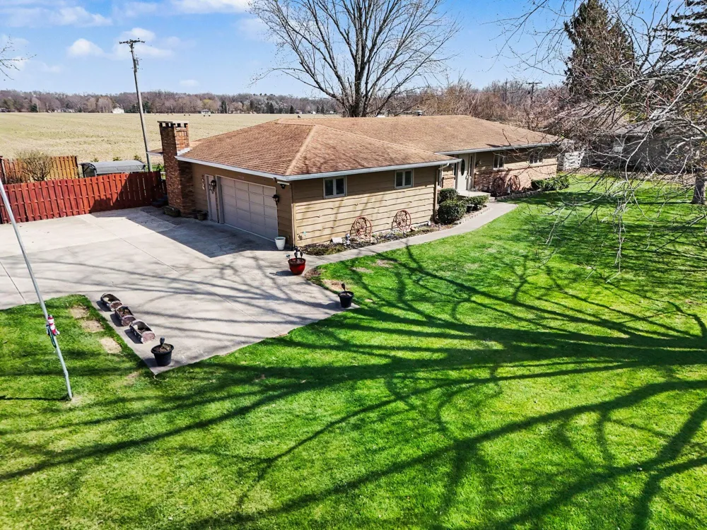 55019 Fisher Lake Road Park Township, MI 49093
