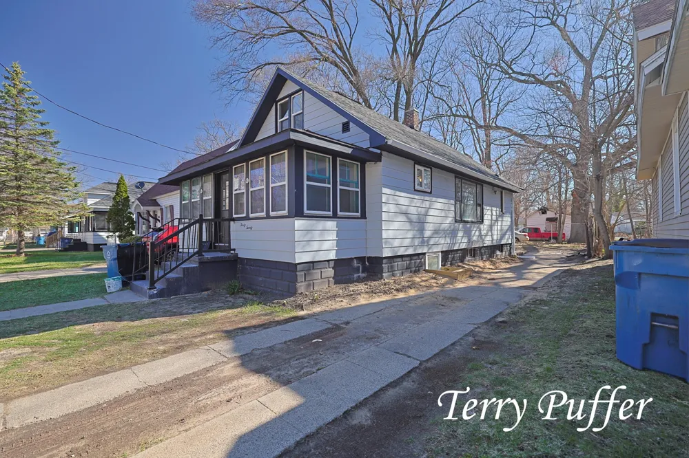3020 Highland Street Muskegon Heights City, MI 49444