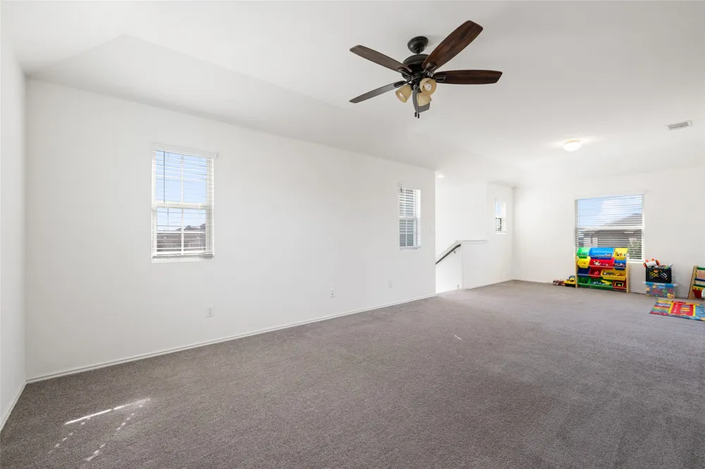524 Circle Way #12F Jarrell, TX 76537