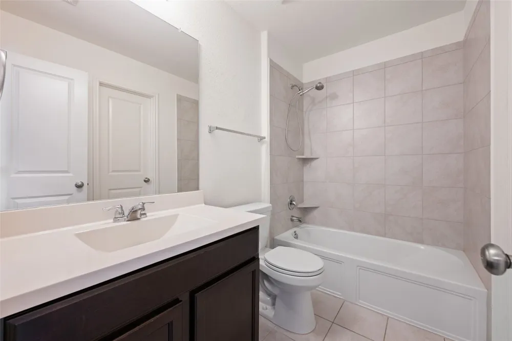 524 Circle Way #12F Jarrell, TX 76537