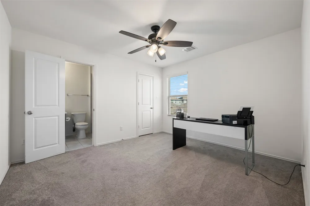 524 Circle Way #12F Jarrell, TX 76537