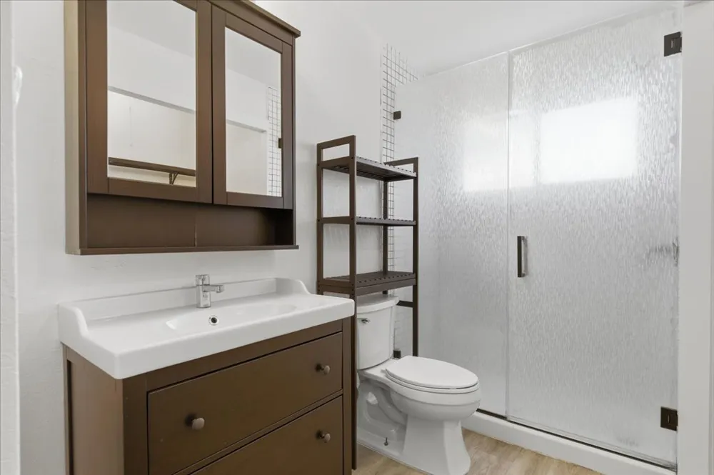 1015 E Yager Lane #18 Austin, TX 78753