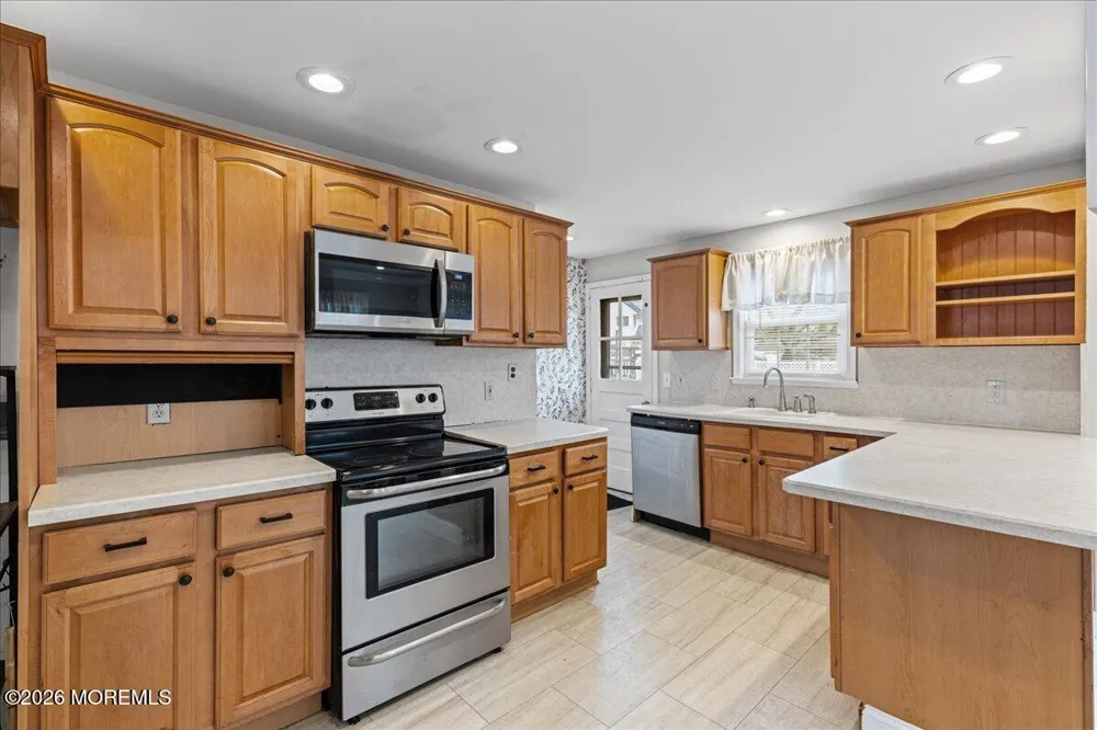 20 Weldon Road Matawan, NJ 07747