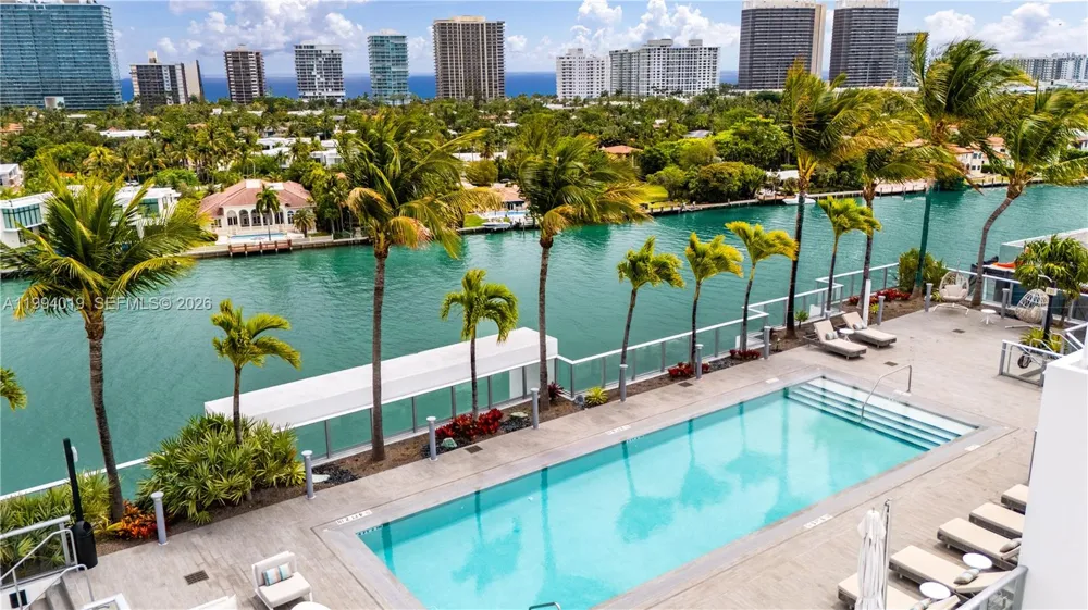 10201 E Bay Harbor Dr #507 Bay Harbor Islands, FL 33154