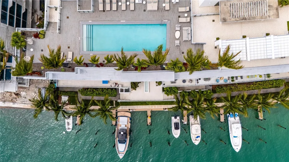 10201 E Bay Harbor Dr #507 Bay Harbor Islands, FL 33154