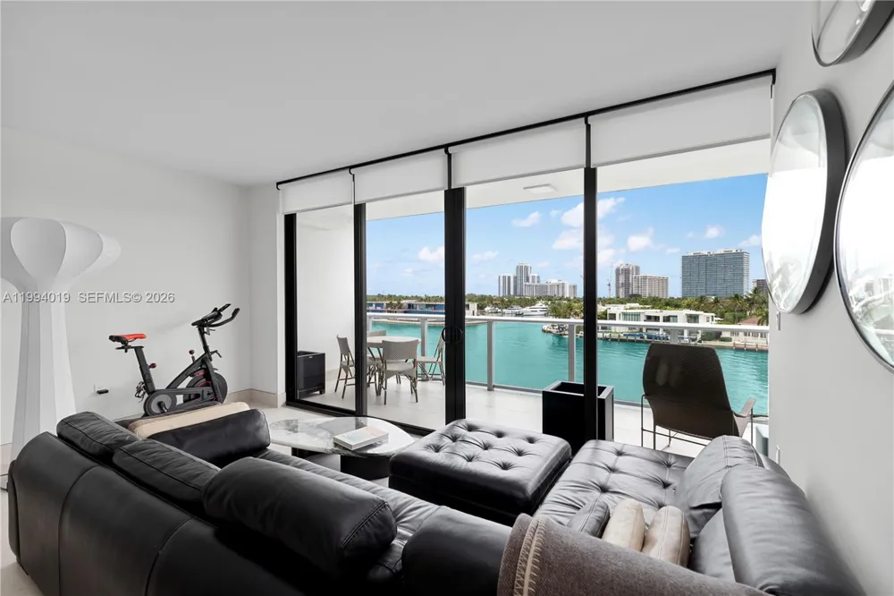 10201 E Bay Harbor Dr #507 Bay Harbor Islands, FL 33154
