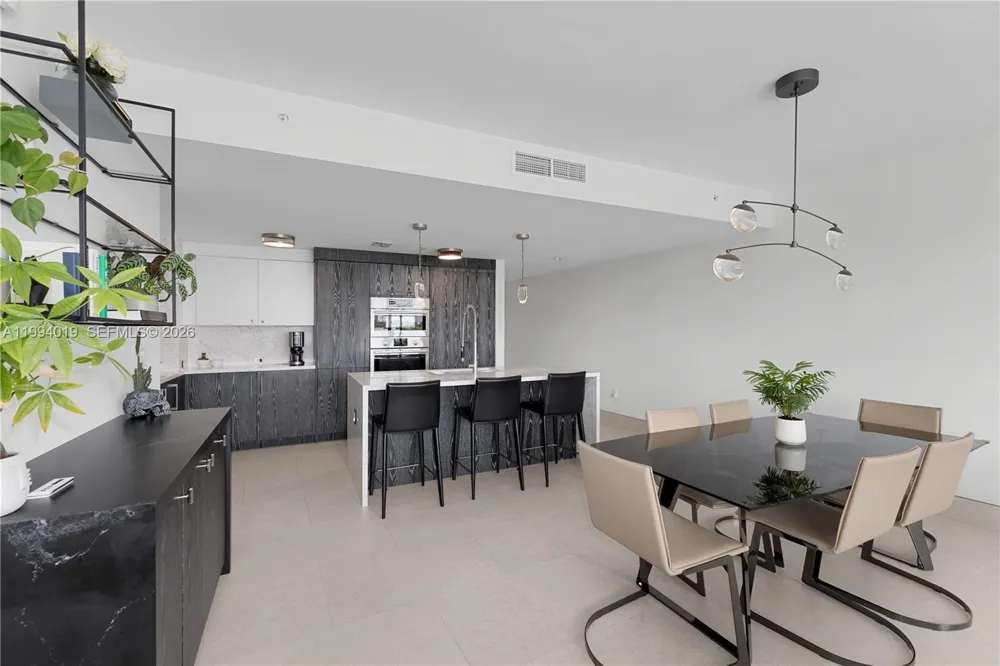 10201 E Bay Harbor Dr #507 Bay Harbor Islands, FL 33154