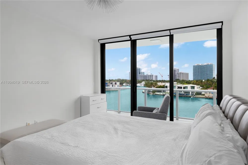 10201 E Bay Harbor Dr #507 Bay Harbor Islands, FL 33154
