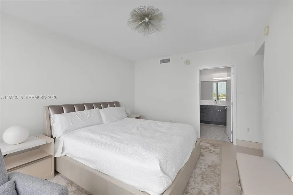 10201 E Bay Harbor Dr #507 Bay Harbor Islands, FL 33154