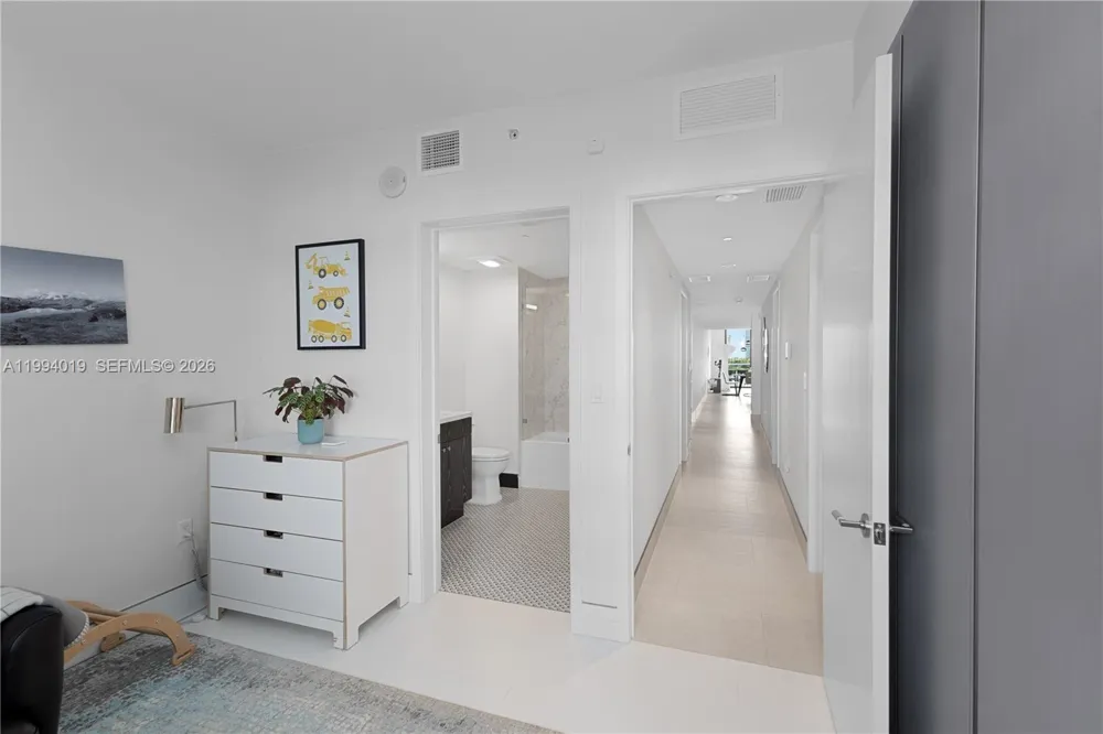 10201 E Bay Harbor Dr #507 Bay Harbor Islands, FL 33154