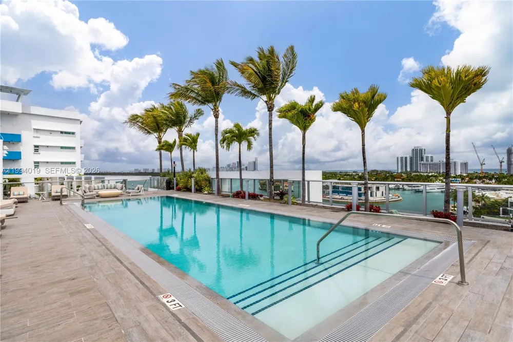 10201 E Bay Harbor Dr #507 Bay Harbor Islands, FL 33154