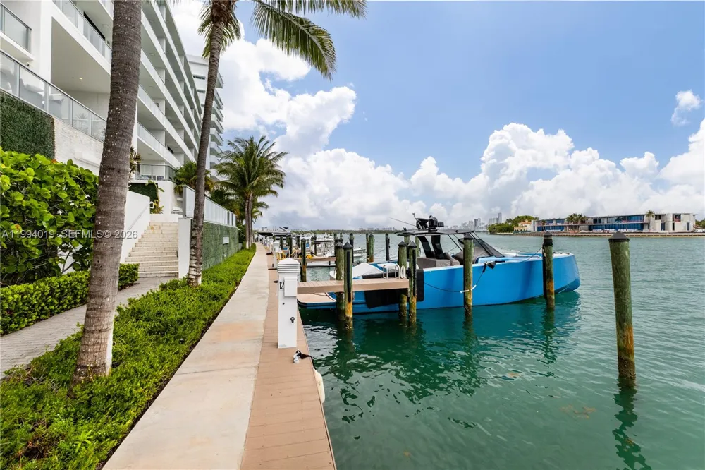 10201 E Bay Harbor Dr #507 Bay Harbor Islands, FL 33154