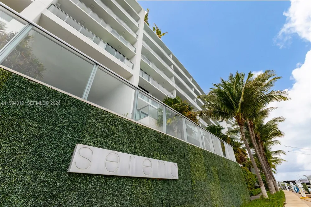 10201 E Bay Harbor Dr #507 Bay Harbor Islands, FL 33154