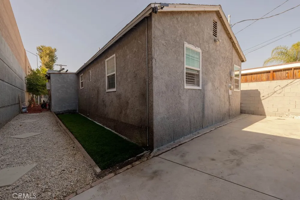 13360 Kelowna Arleta, CA 91331