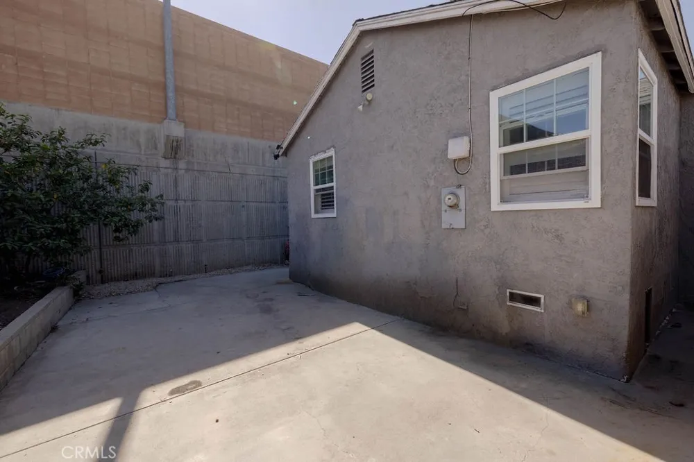 13360 Kelowna Arleta, CA 91331