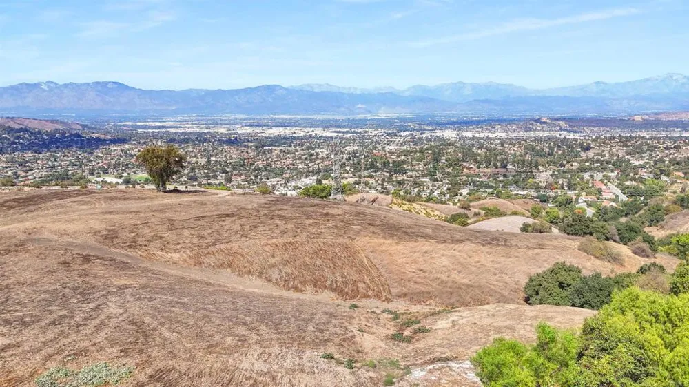 Casalero Drive La Habra Heights, CA 90631