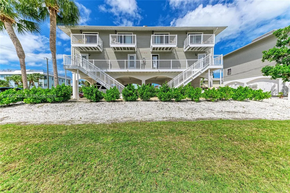 3400 6th Ave #6 Bradenton, FL 34217