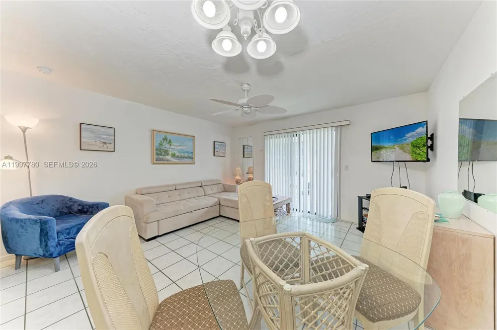 3400 6th Ave #6 Bradenton, FL 34217