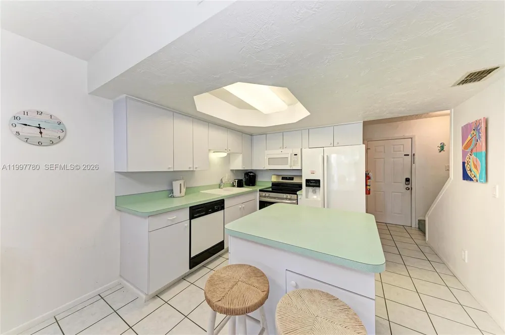 3400 6th Ave #6 Bradenton, FL 34217