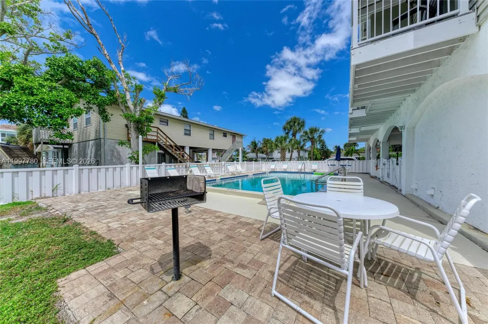 3400 6th Ave #6 Bradenton, FL 34217
