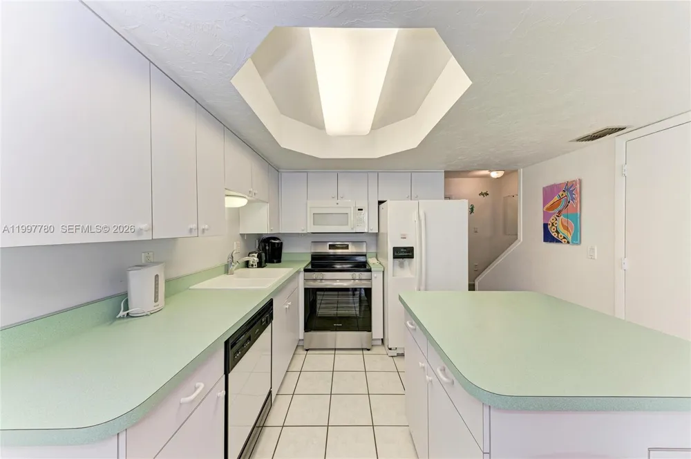 3400 6th Ave #6 Bradenton, FL 34217