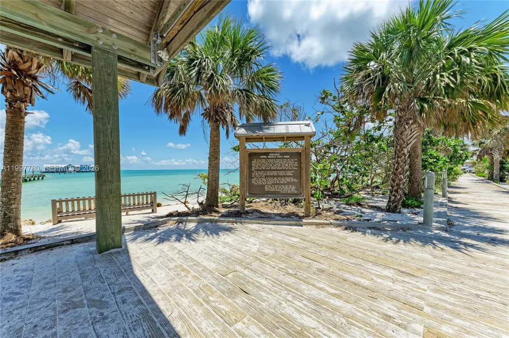 3400 6th Ave #6 Bradenton, FL 34217