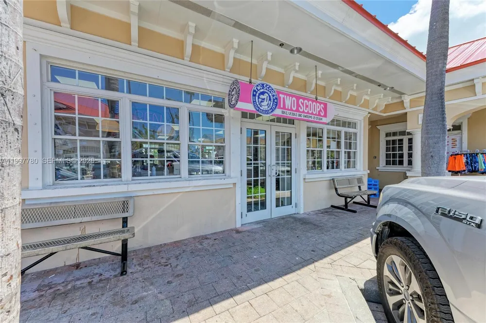 3400 6th Ave #6 Bradenton, FL 34217