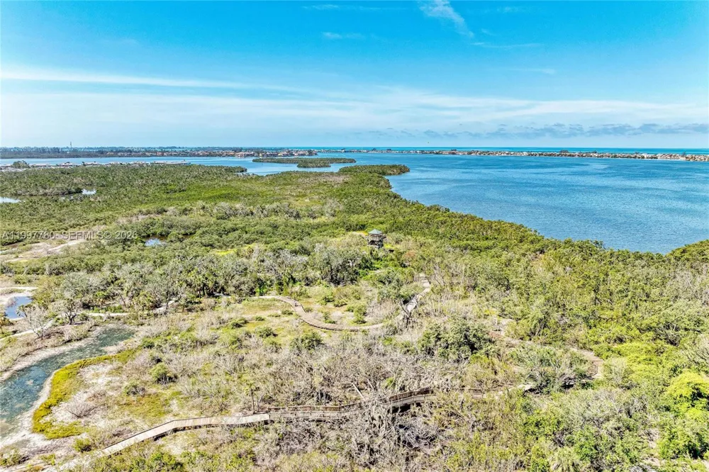 3400 6th Ave #6 Bradenton, FL 34217