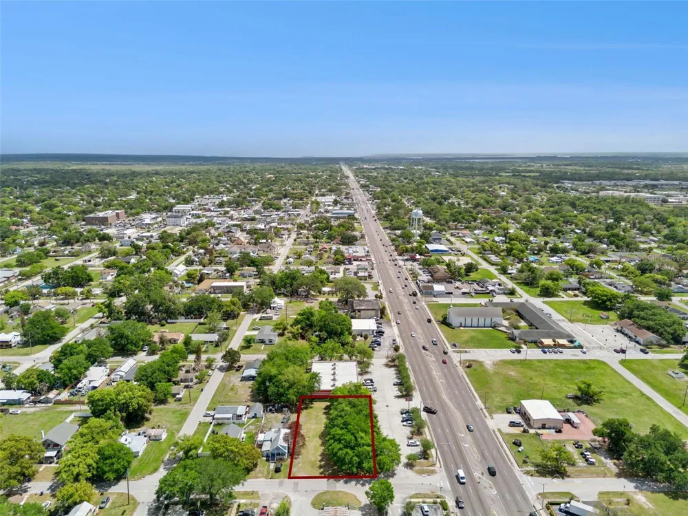 1215 WISCONSIN AVENUE St Cloud, FL 34769