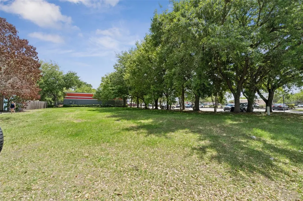 1215 WISCONSIN AVENUE St Cloud, FL 34769