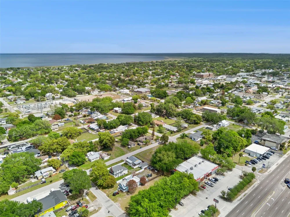 1215 WISCONSIN AVENUE St Cloud, FL 34769