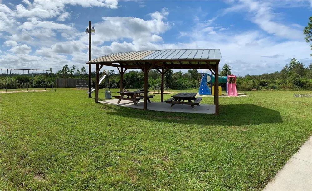 APRICOT AVENUE Eustis, FL 32736