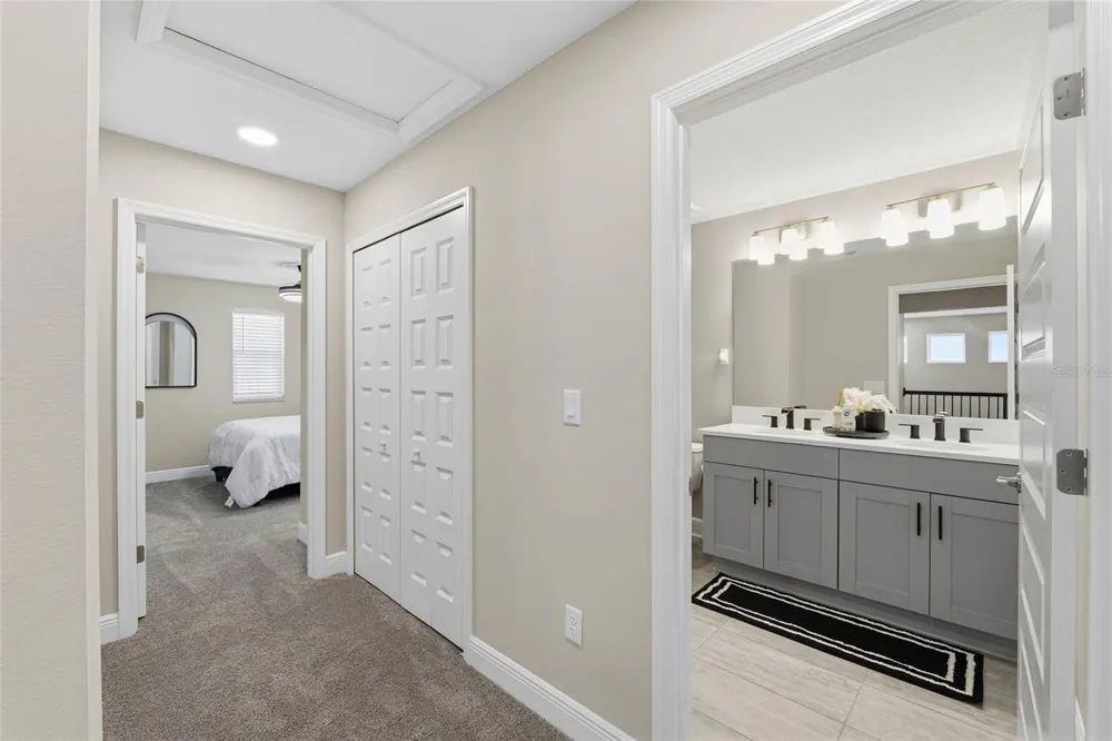 7273 NOTCHED PINE BEND Wesley Chapel, FL 33545