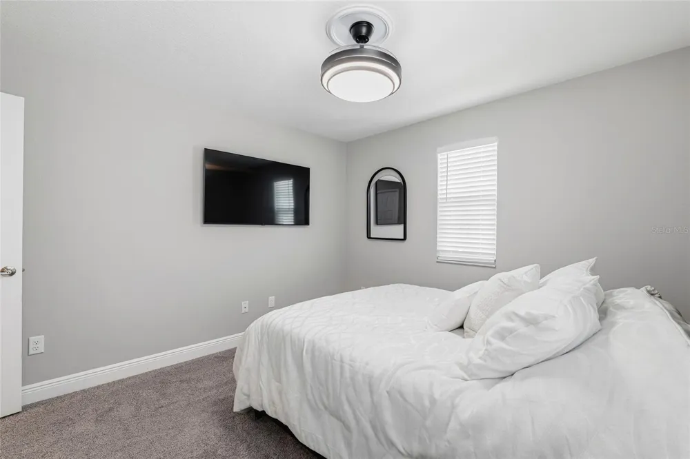 7273 NOTCHED PINE BEND Wesley Chapel, FL 33545