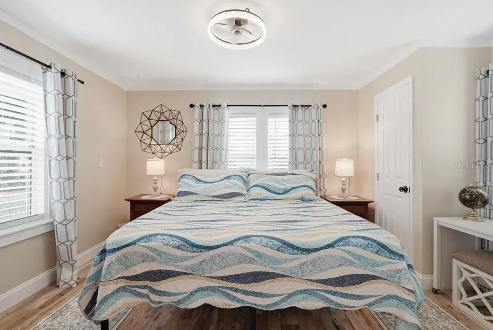 118 92ND AVENUE Treasure Island, FL 33706
