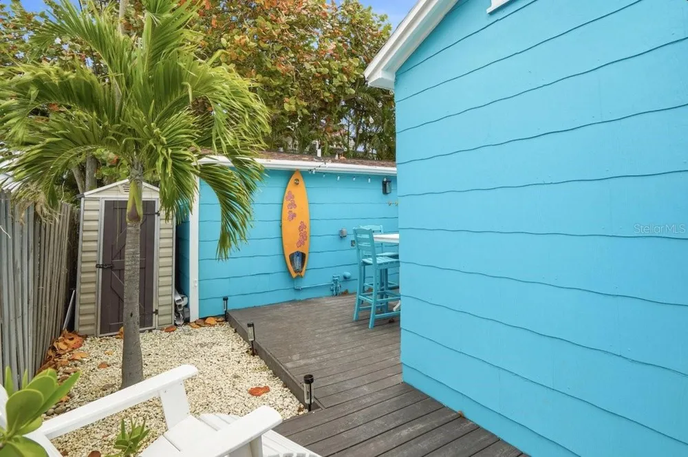 118 92ND AVENUE Treasure Island, FL 33706