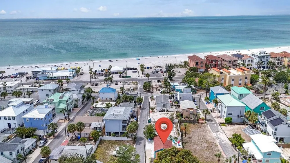 118 92ND AVENUE Treasure Island, FL 33706