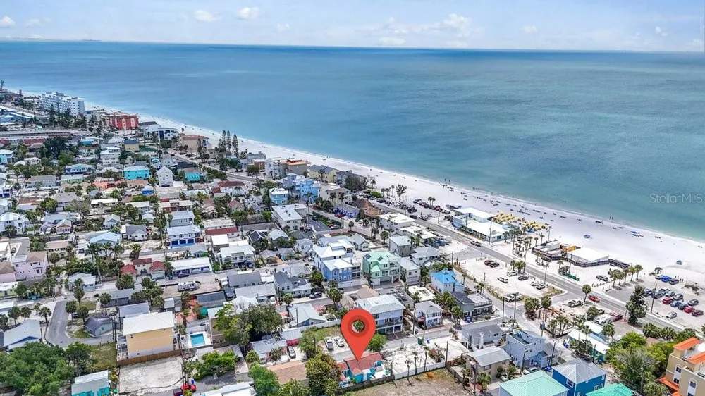 118 92ND AVENUE Treasure Island, FL 33706