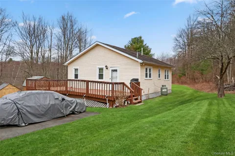 28 Divine Corners Road