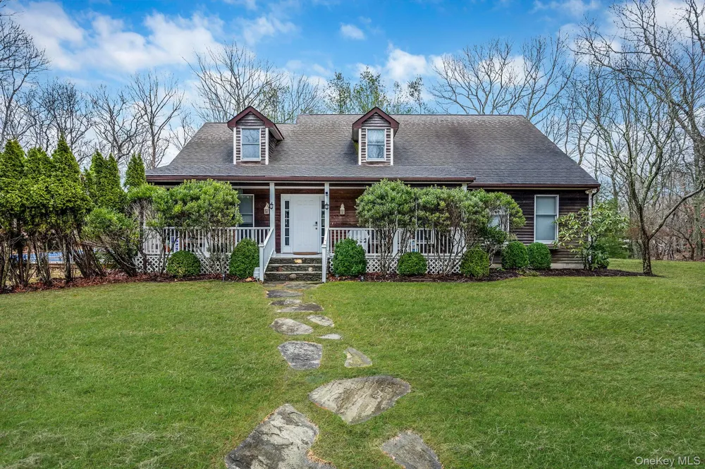 128 Springy Banks Road East Hampton, NY 11937