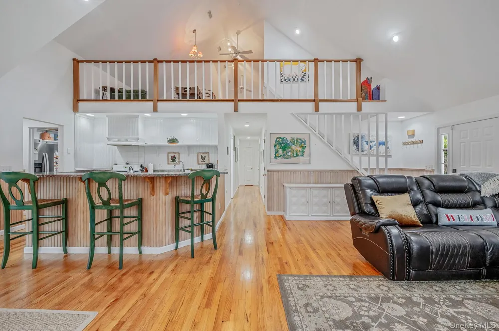 128 Springy Banks Road East Hampton, NY 11937