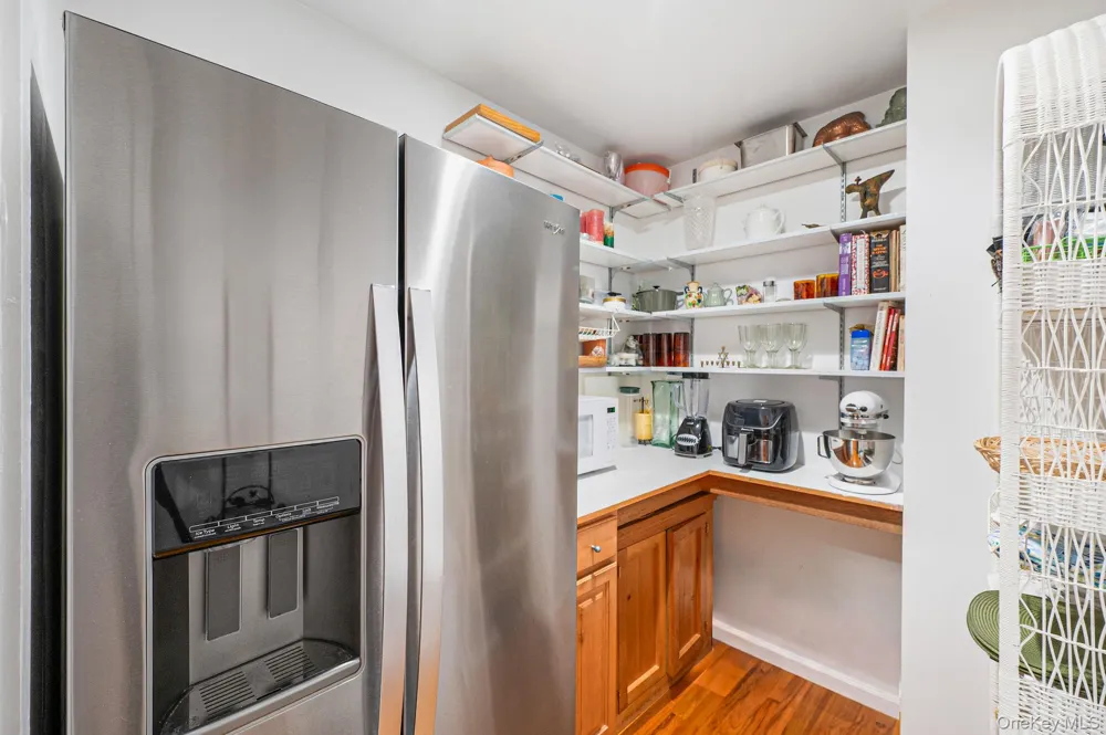 128 Springy Banks Road East Hampton, NY 11937