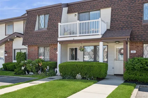 100 S Cambridge Drive S #100